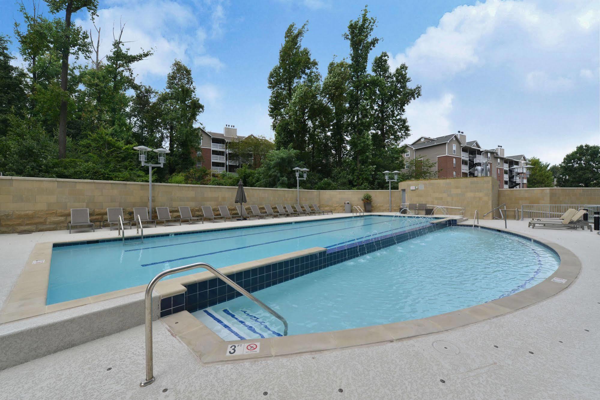 Ovation At Park Crest By Bridgestreet Hotel Tysons Corner Exterior photo